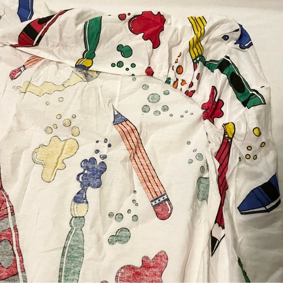 Vintage Multi Coloured Crayon and Pencil Patterned Twin Fitted Sheet - Picture 13 of 16